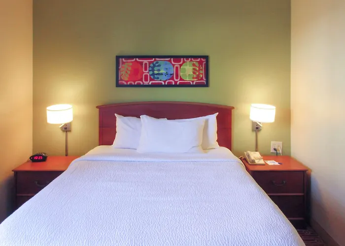 Mainstay Worthington Hotel 3*